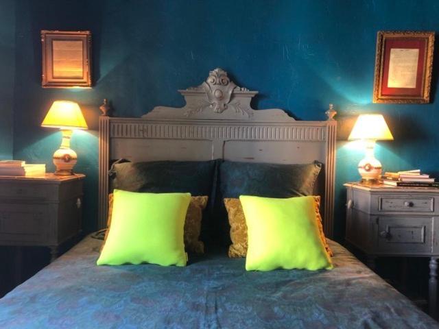 Maison D'Hotes "Les Volets Verts" Et Sa Brocante Ecueille Esterno foto